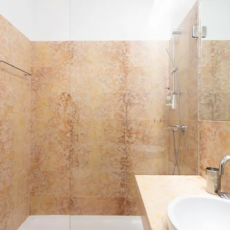 Apartment Baixa Cozy 2br With Ac - By Lu Holidays Lissabon