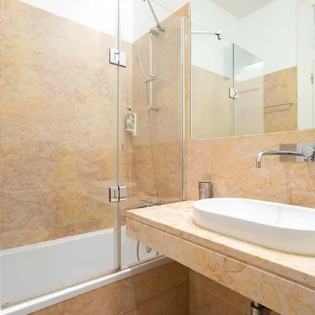 Baixa Cozy 2br With Ac - By Lu Holidays