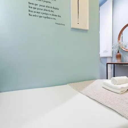 Baixa Cozy 2br With Ac - By Lu Holidays Apartment